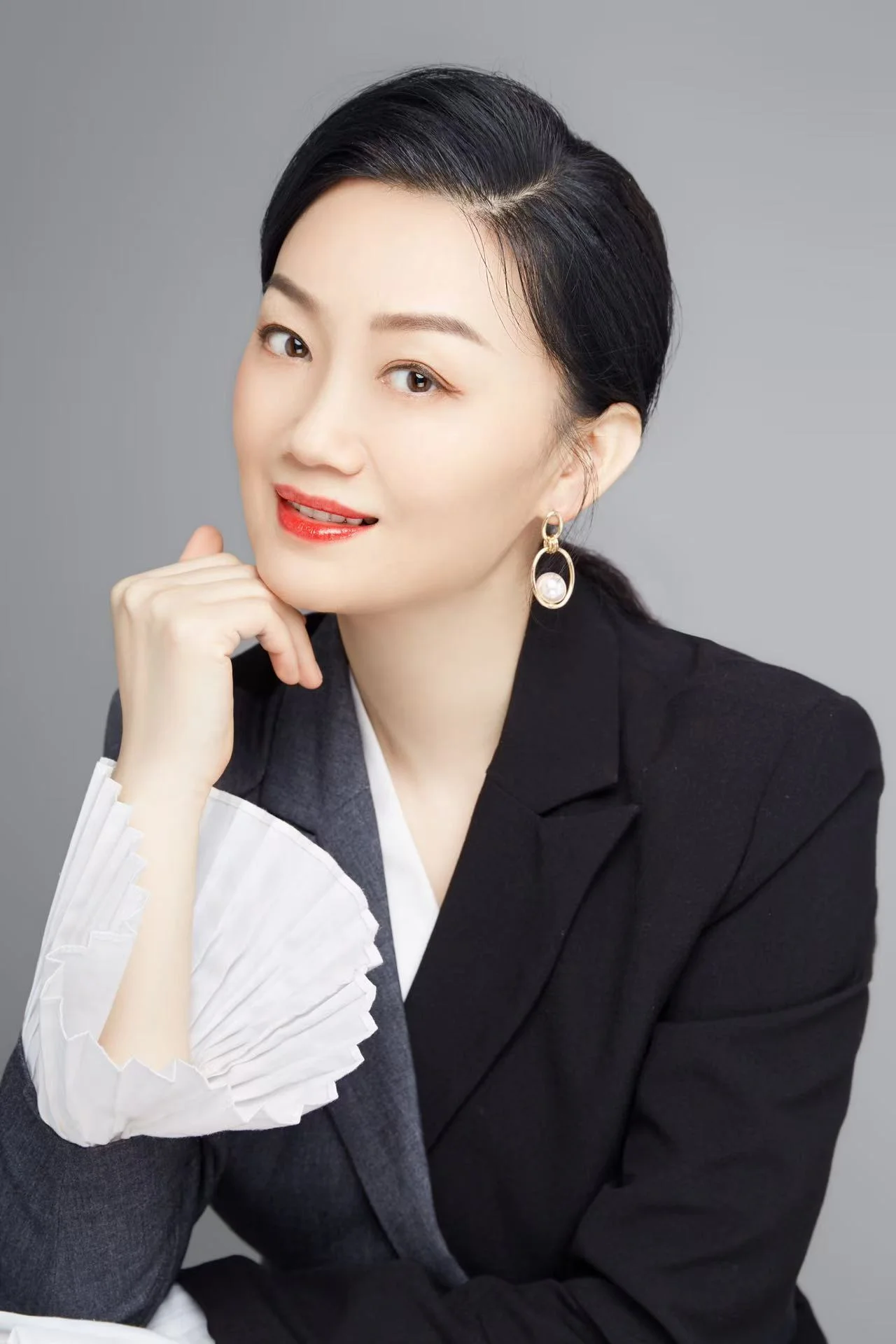 侯婧铱